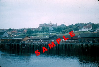 Train_No._98_on_East_Yarmouth_wharf[1].jpg