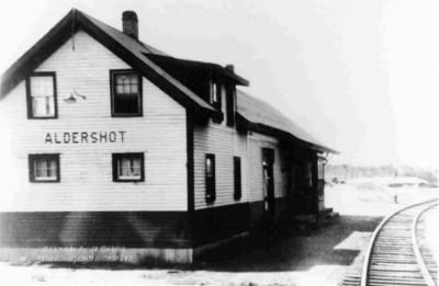 Aldershot station June 1943.jpg