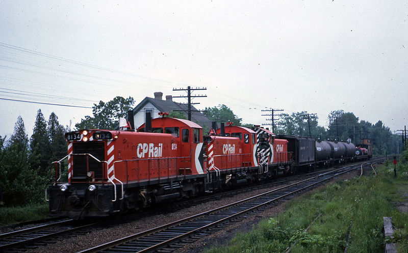 File:36-011a CP 8134 8136 8132 Bedford, NS 790623.jpg