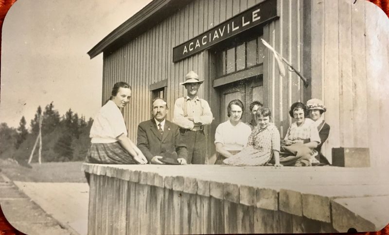 File:Acaciaville02.jpg