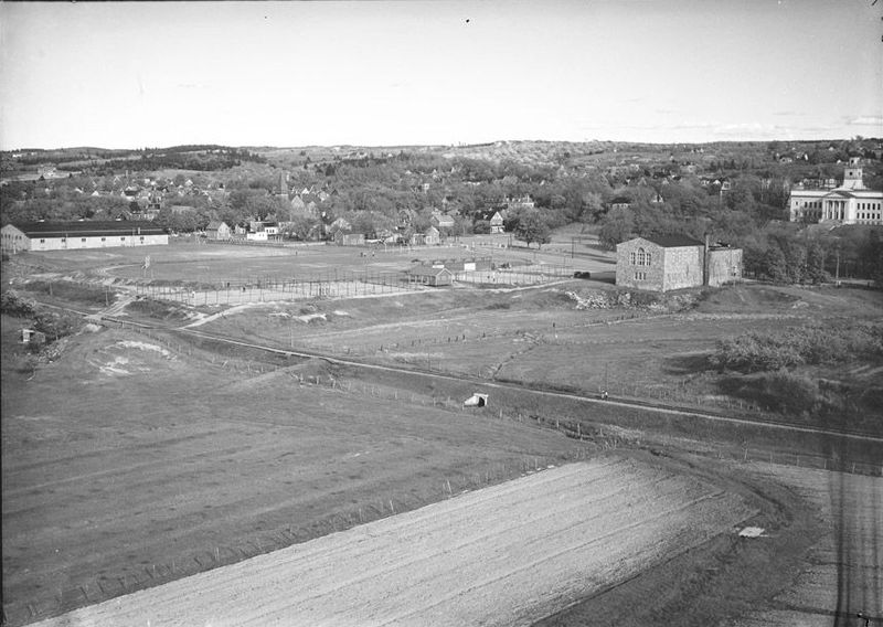 File:Acadia College.jpg