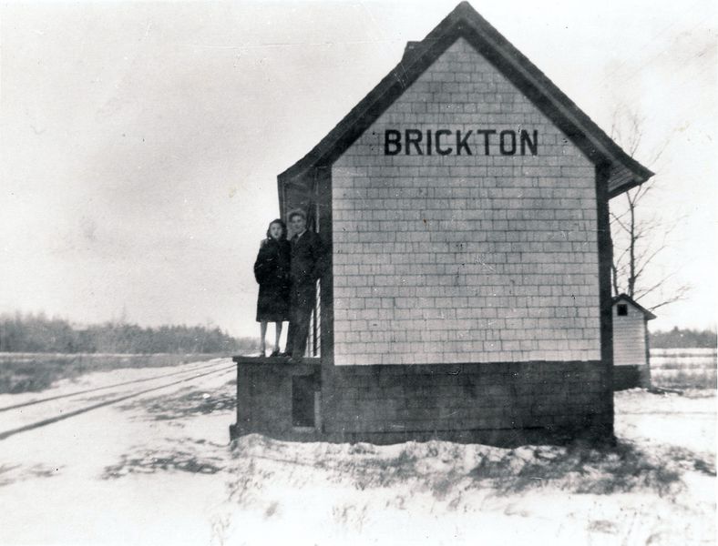 File:BricktonStation Springof1942.jpg