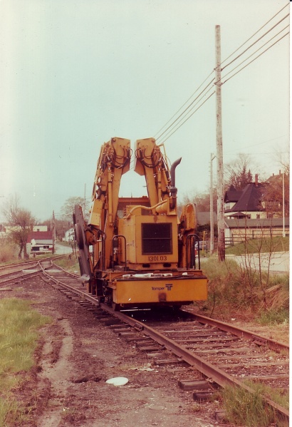 File:Brushcutter2.jpg