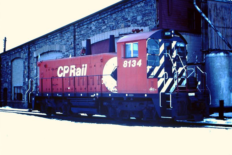 File:CPR8134SmithsFallsONJan'82b.jpg