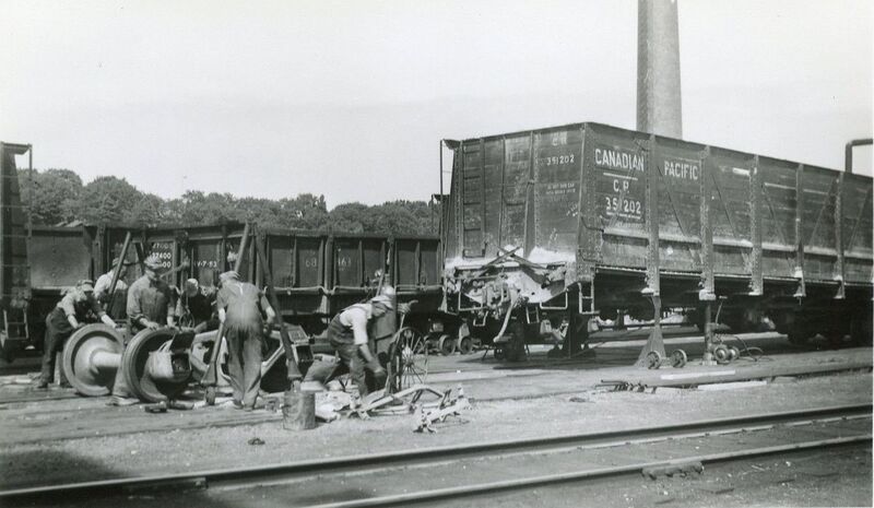 File:CPR 351202.jpg