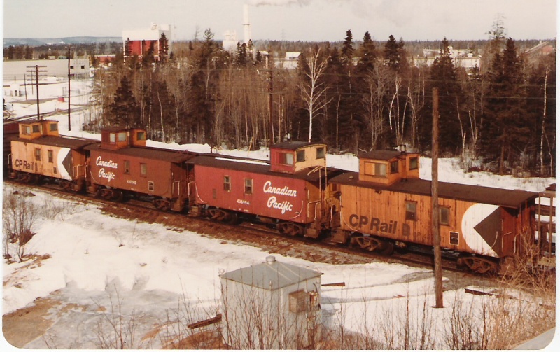 File:CP 437131-436994-43724-437130 Moncton NB Feb 4, 1981.jpg