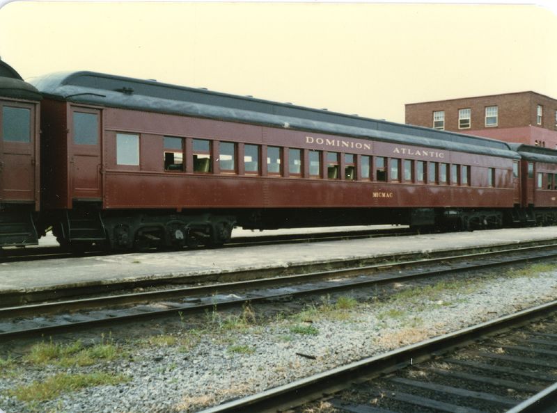 File:Coach Micmac 1303.jpg