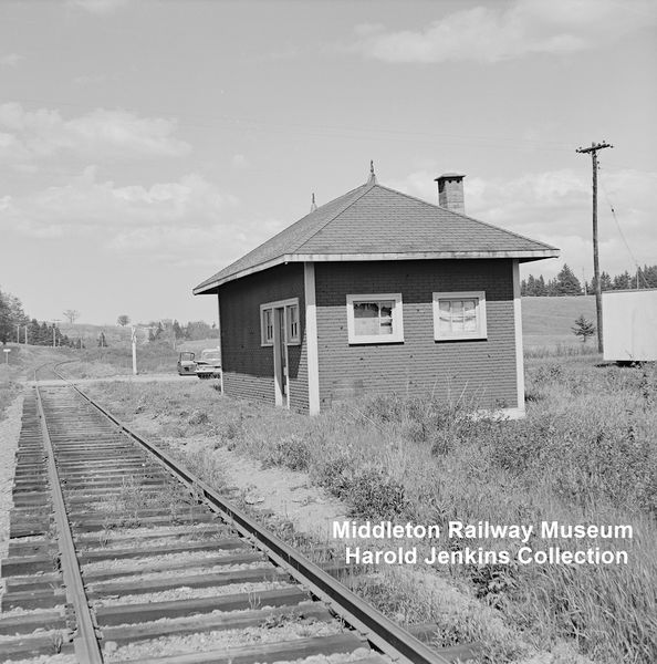 File:DAR - Mantua Station - Harold Jenkins Photo-June1959.JPG