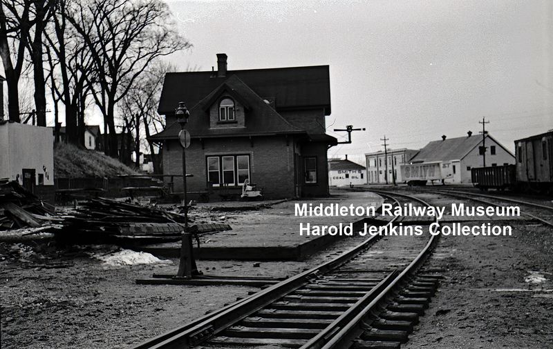 File:DAR - Windsor Station B-Harold Jenkins Photo-NoDate.JPG
