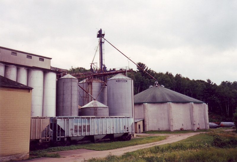 File:DAR Shur-Gain feed mill at Greenwich2 July 1994.jpg