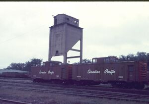 Flangers 400568,400570 Kentville, NS 8-73 129.jpg