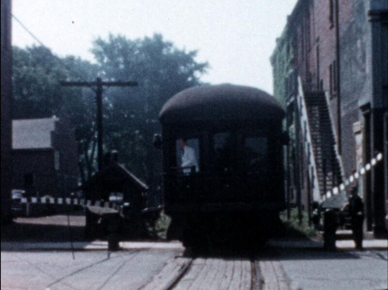 File:Gerrish Street Level Crossing 2 ca 1957.jpg