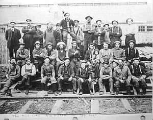 Hilton&Crew328.jpg