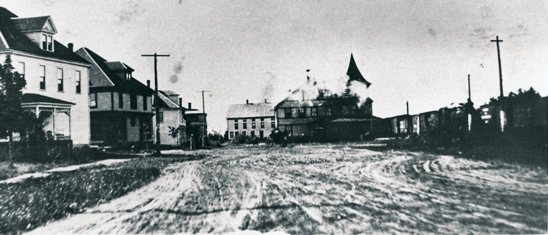 File:Middleton Station Early 1900s.png
