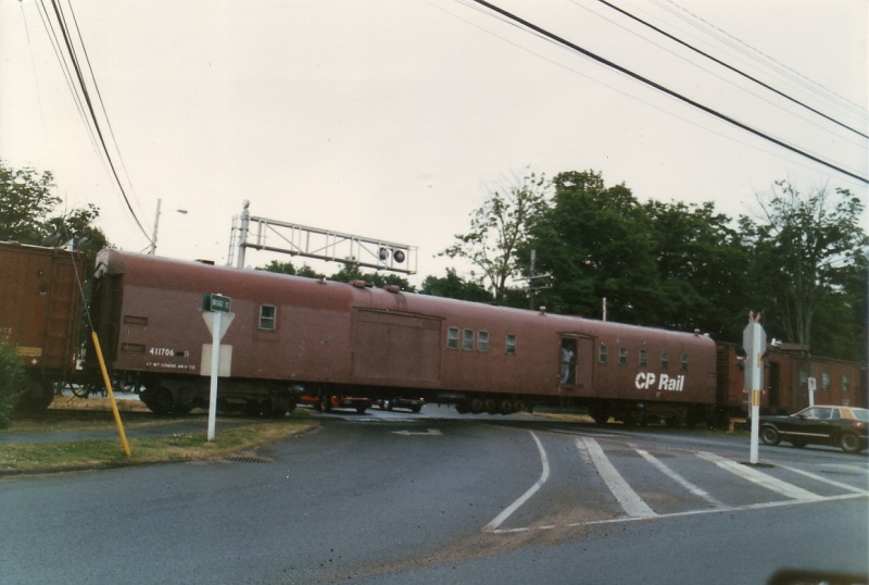 File:Mow train kingston2.jpg
