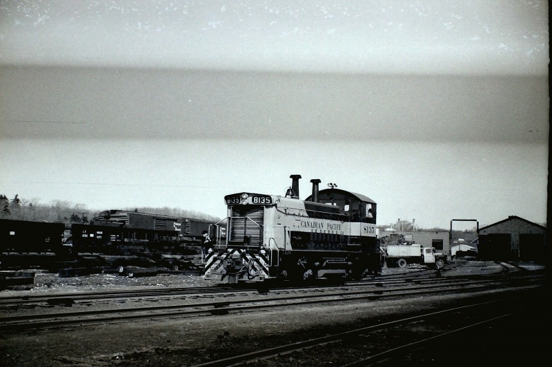 File:PICT0003 CP 8135 Kentville May 5-64.JPG