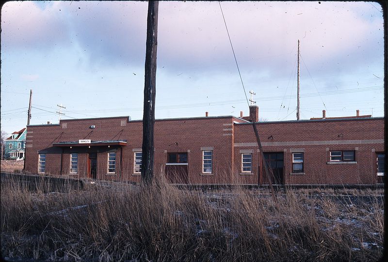 File:Slide 11 - feb 77 - Yarmouth Station.JPG