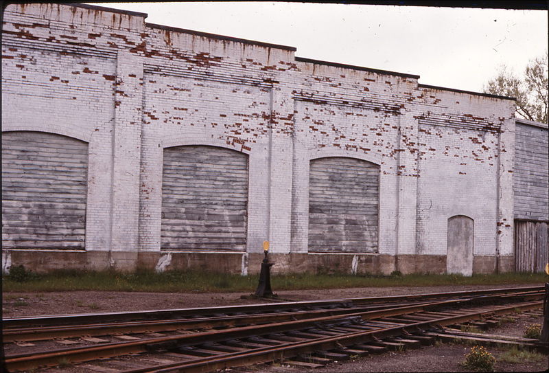 File:Slide 42 - 3 may 76.JPG