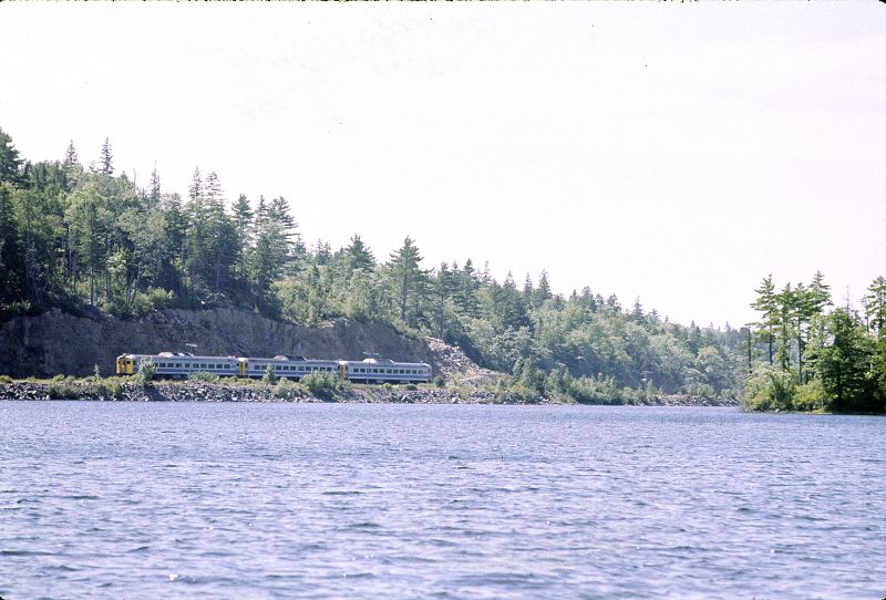 File:VIA RDCs Mount Uniacke lake sept 83 01.jpg